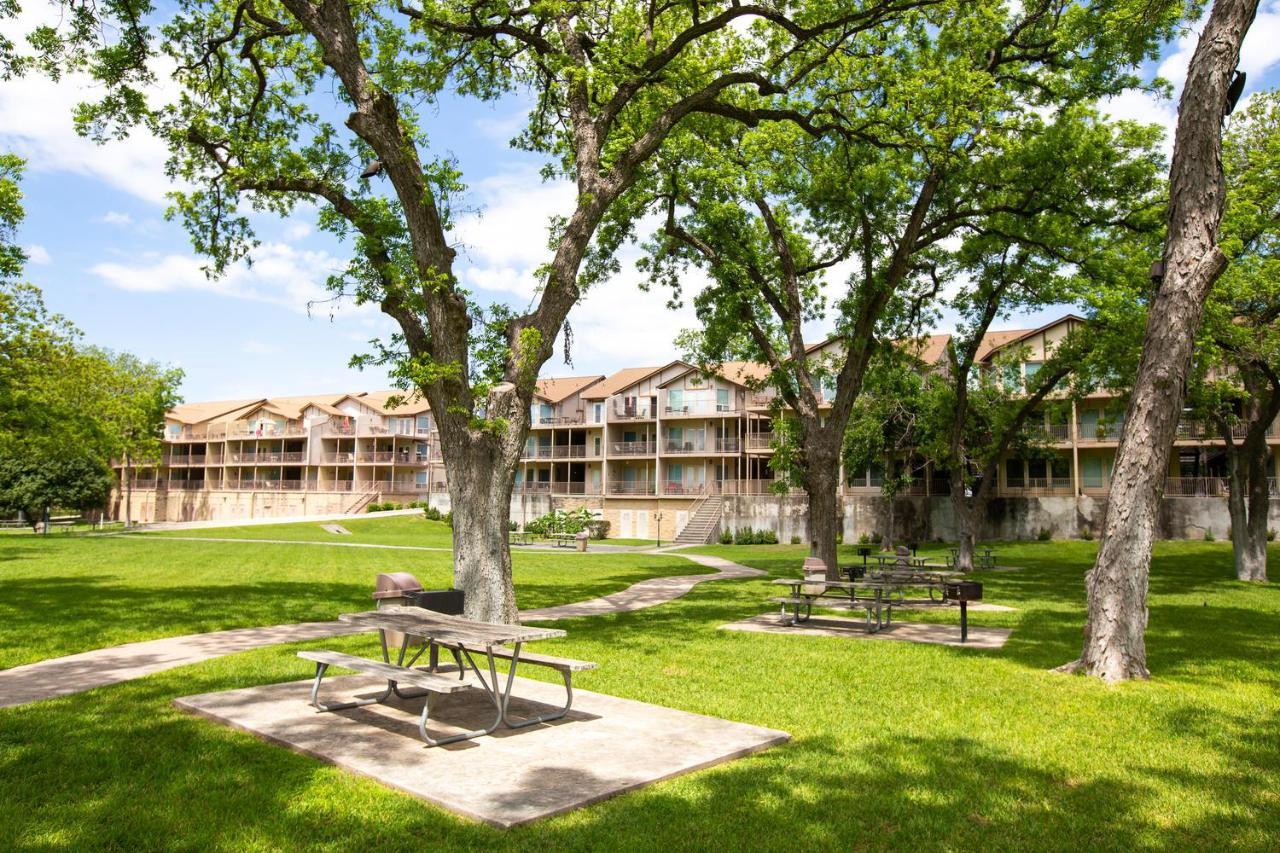 Urban Bungalow Ww C301 New Braunfels Εξωτερικό φωτογραφία